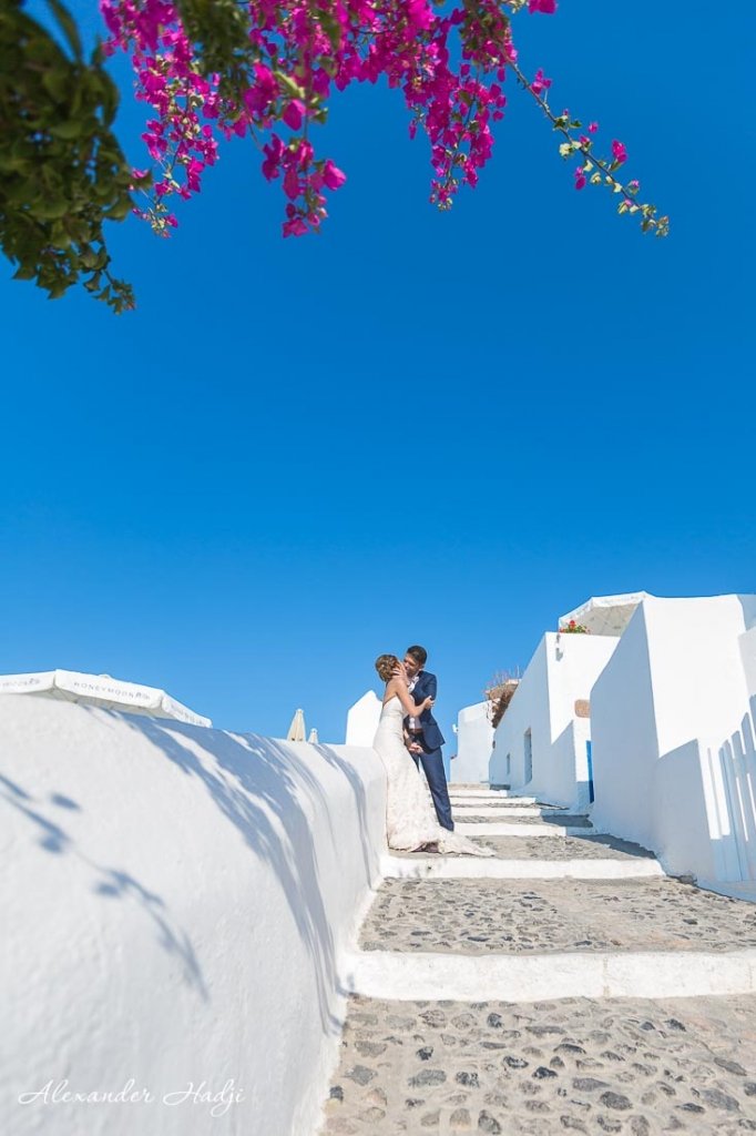 Santorini after wedding photo shoot