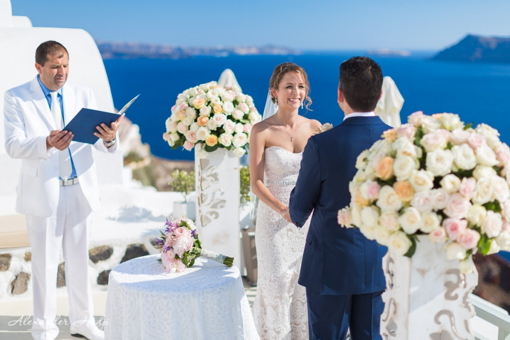 Santorini wedding photoshoot vows